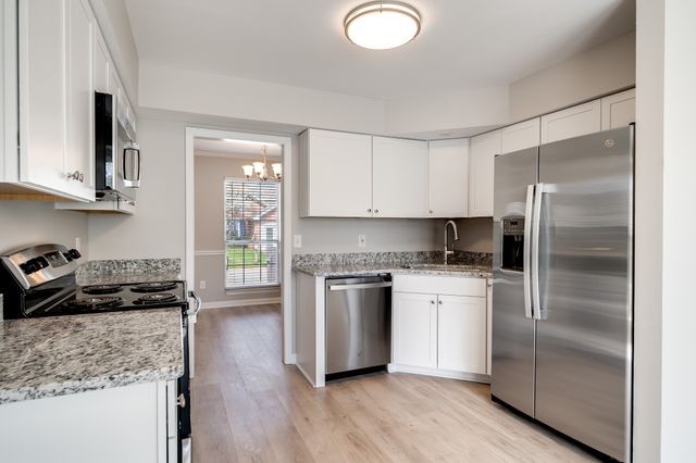 344 N Birchwood Dr, Hendersonville, TN 37075