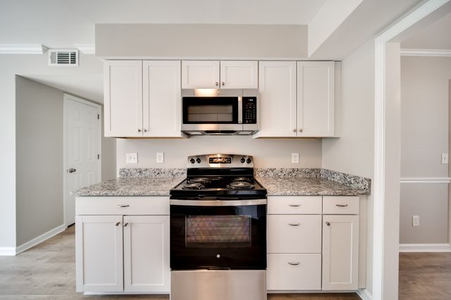 344 N Birchwood Dr, Hendersonville, TN 37075