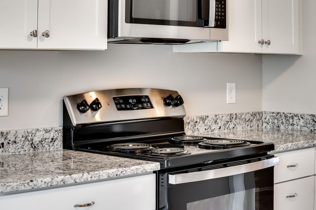 344 N Birchwood Dr, Hendersonville, TN 37075