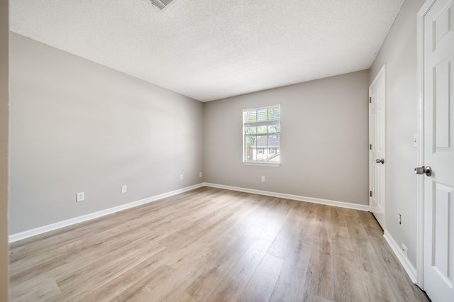 344 N Birchwood Dr, Hendersonville, TN 37075