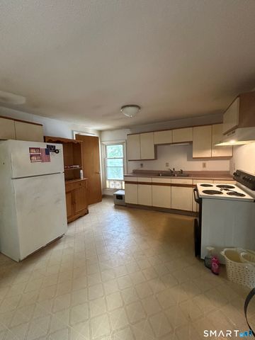 26 Summit Street, Meriden, CT 06450