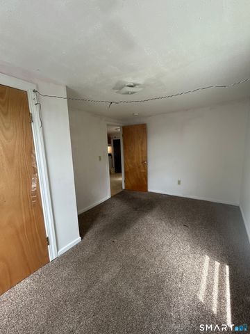 26 Summit Street, Meriden, CT 06450