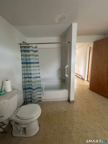 26 Summit Street, Meriden, CT 06450