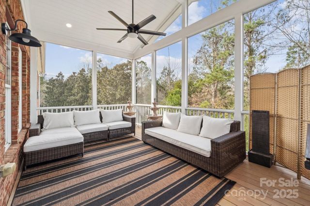 10834 Rogalla Drive, Charlotte, NC 28277