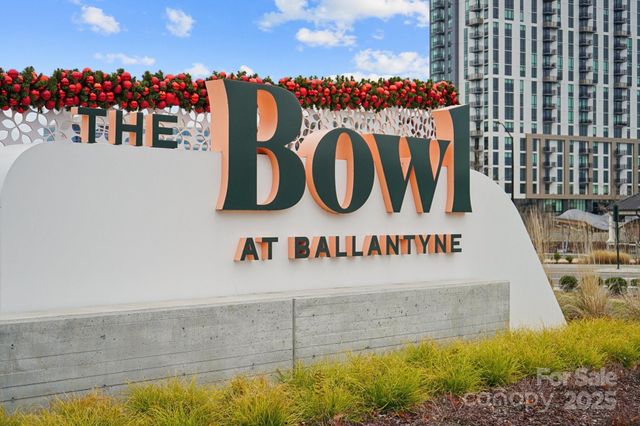 10834 Rogalla Drive, Charlotte, NC 28277