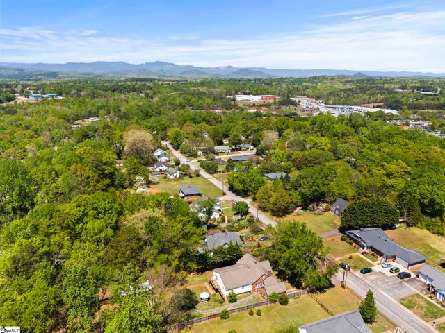 229 Florence Street, Pickens, SC 29671
