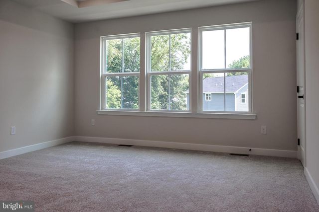 6 FOXWOOD DR, Hainesport, NJ 08036