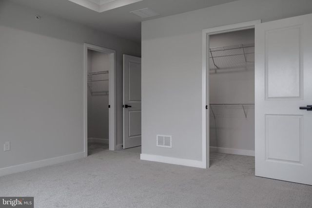 6 FOXWOOD DR, Hainesport, NJ 08036