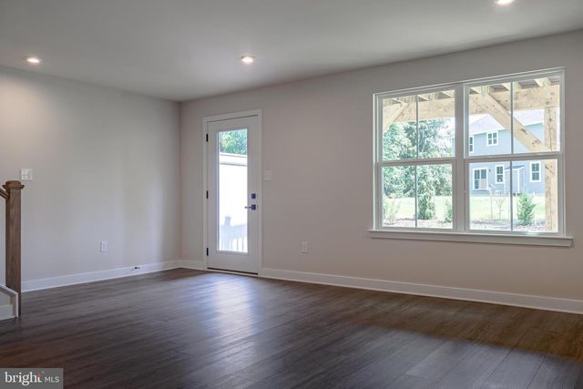 6 FOXWOOD DR, Hainesport, NJ 08036