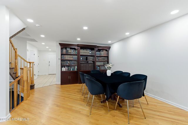 58 Charming Way, Lakewood, NJ 08701