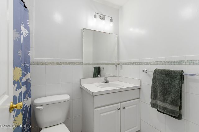 58 Charming Way, Lakewood, NJ 08701