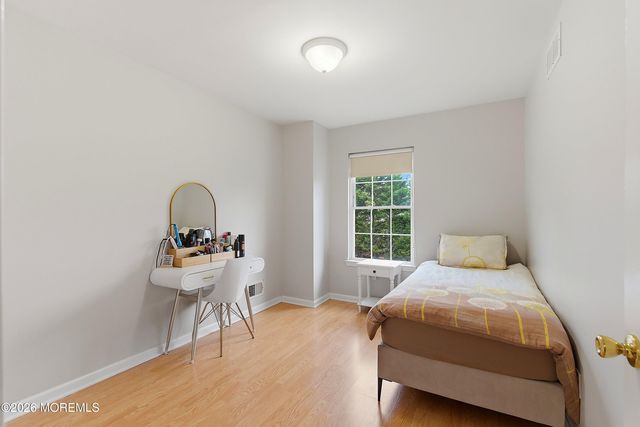 58 Charming Way, Lakewood, NJ 08701