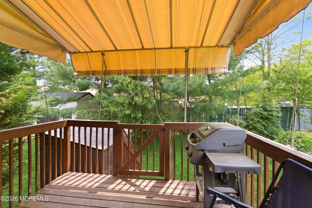 58 Charming Way, Lakewood, NJ 08701