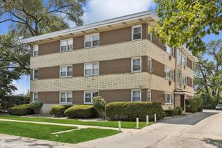 308 Beach Avenue 1C, La Grange Park, IL 60526
