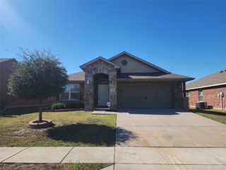 12112 Castleford Way, Fort Worth, TX 76036