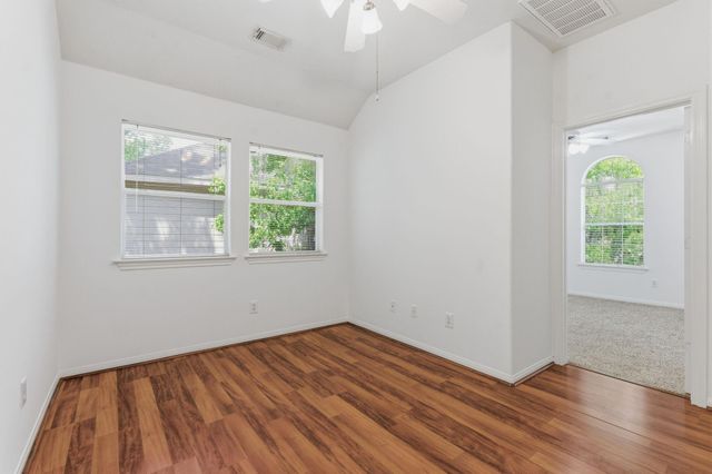 19 Aquiline Oaks Place, The Woodlands, TX 77382