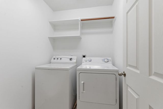 19 Aquiline Oaks Place, The Woodlands, TX 77382