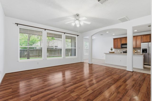 19 Aquiline Oaks Place, The Woodlands, TX 77382