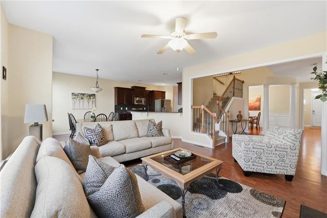 1607 Baxley Pine Trace, Suwanee, GA 30024