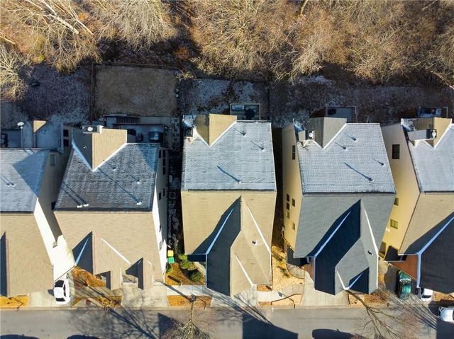 1607 Baxley Pine Trace, Suwanee, GA 30024