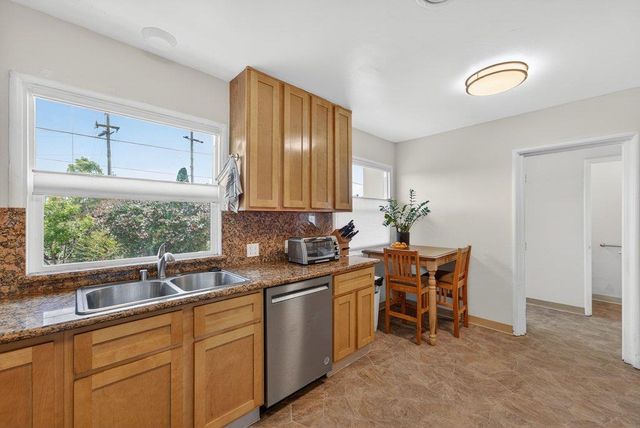 546 Green Valley Road, Watsonville, CA 95076
