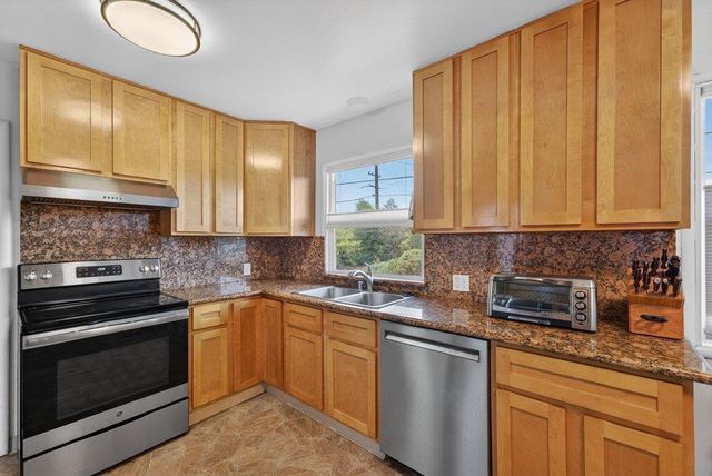 546 Green Valley Road, Watsonville, CA 95076