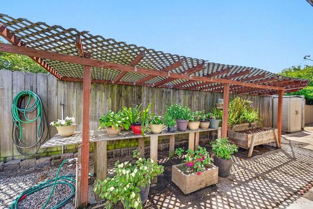 546 Green Valley Road, Watsonville, CA 95076
