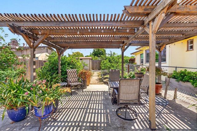 546 Green Valley Road, Watsonville, CA 95076