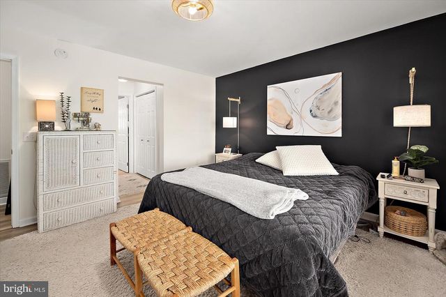 9933 MAIN ST, Berlin, MD 21811
