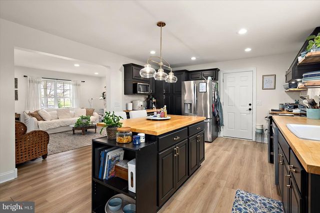 9933 MAIN ST, Berlin, MD 21811