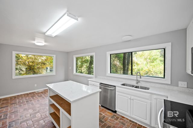 729 N Artillery Range, Spanish Fort, AL 36527