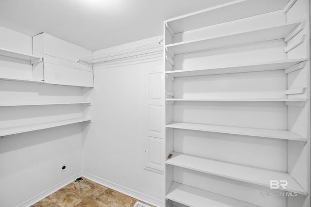 729 N Artillery Range, Spanish Fort, AL 36527