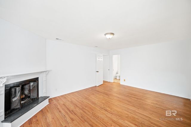 729 N Artillery Range, Spanish Fort, AL 36527