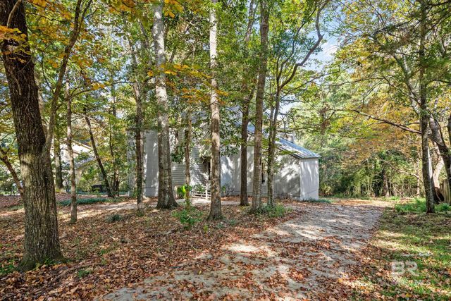 729 N Artillery Range, Spanish Fort, AL 36527