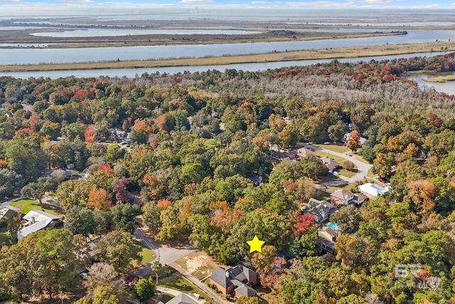 729 N Artillery Range, Spanish Fort, AL 36527