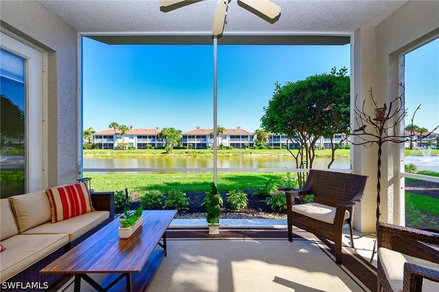 3052 Horizon LN 1207, Naples, FL 34109