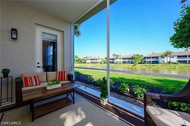 3052 Horizon LN 1207, Naples, FL 34109