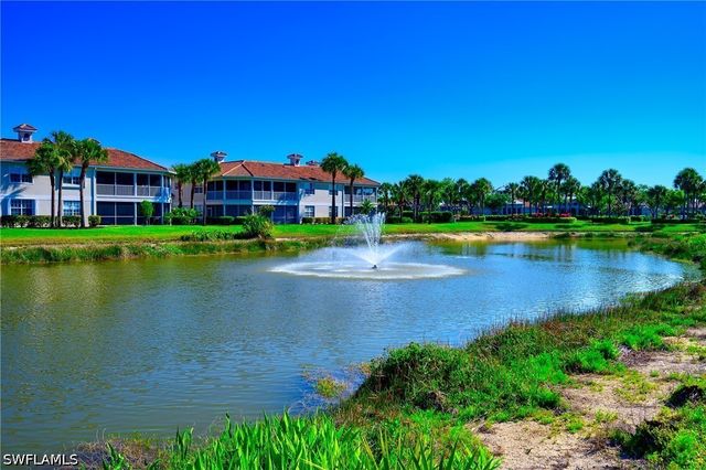 3052 Horizon LN 1207, Naples, FL 34109