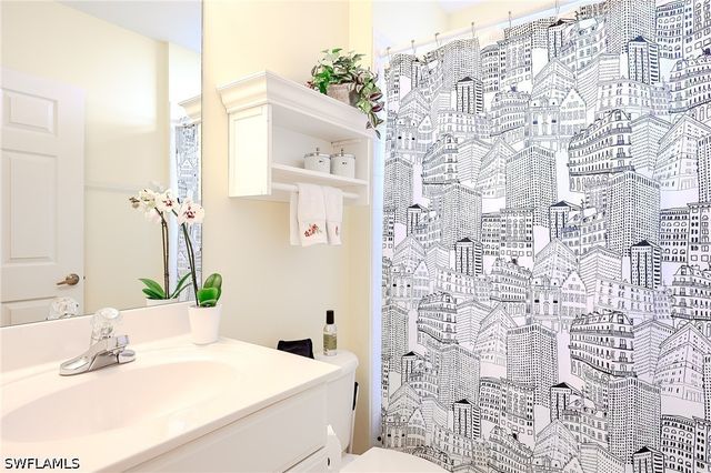 3052 Horizon LN 1207, Naples, FL 34109