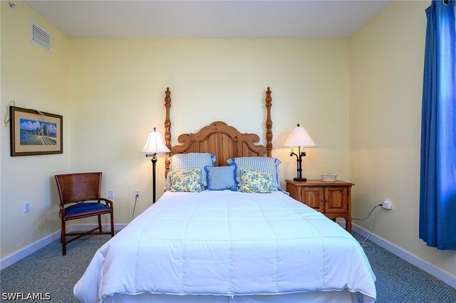 3052 Horizon LN 1207, Naples, FL 34109