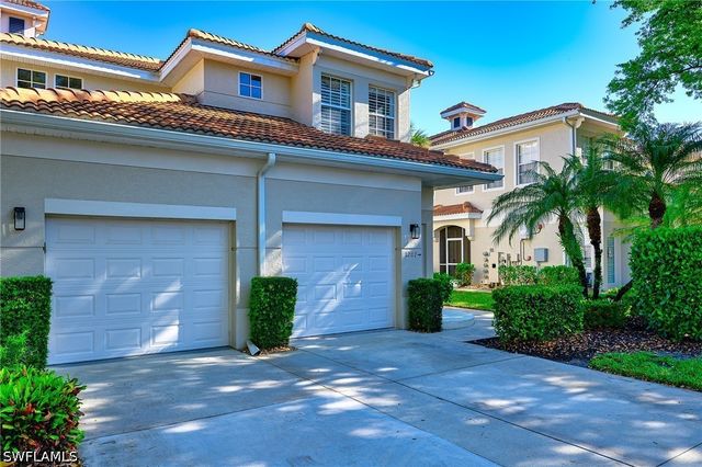3052 Horizon LN 1207, Naples, FL 34109