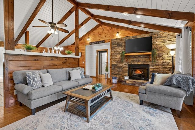 353 Sunrise Road, Blue Ridge, GA 30513