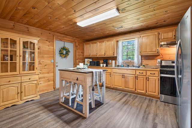 353 Sunrise Road, Blue Ridge, GA 30513