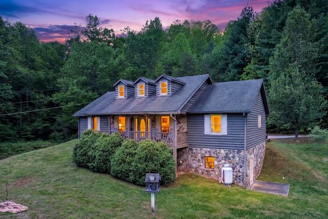 353 Sunrise Road, Blue Ridge, GA 30513