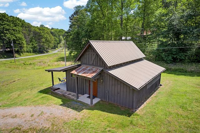 353 Sunrise Road, Blue Ridge, GA 30513