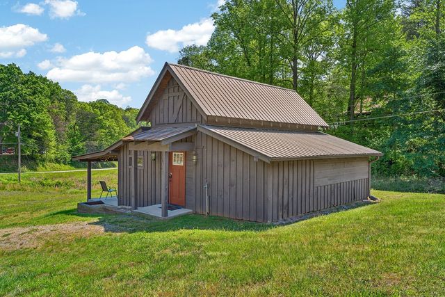 353 Sunrise Road, Blue Ridge, GA 30513