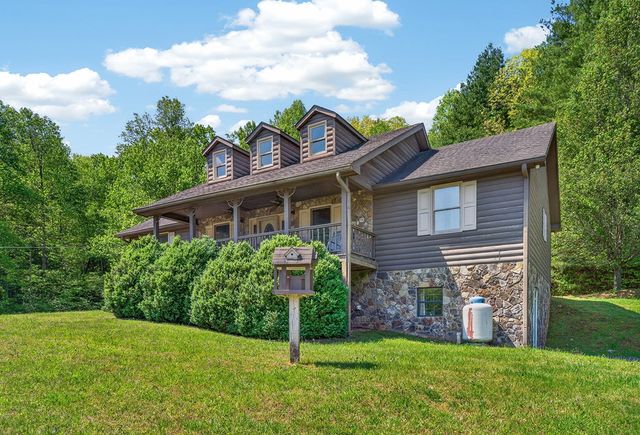 353 Sunrise Road, Blue Ridge, GA 30513