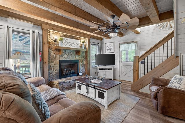 353 Sunrise Road, Blue Ridge, GA 30513