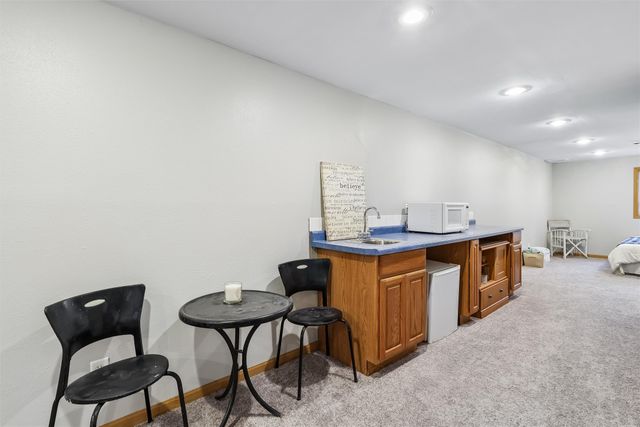 1705 NE Innsbruck Court, Ankeny, IA 50021