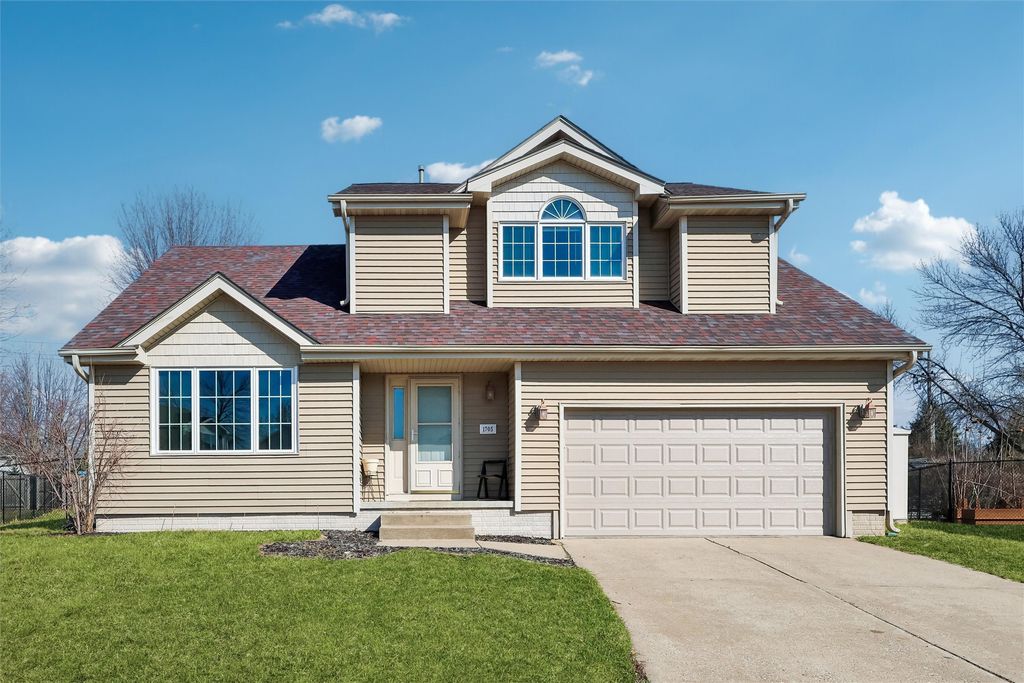 1705 NE Innsbruck Court, Ankeny, IA 50021